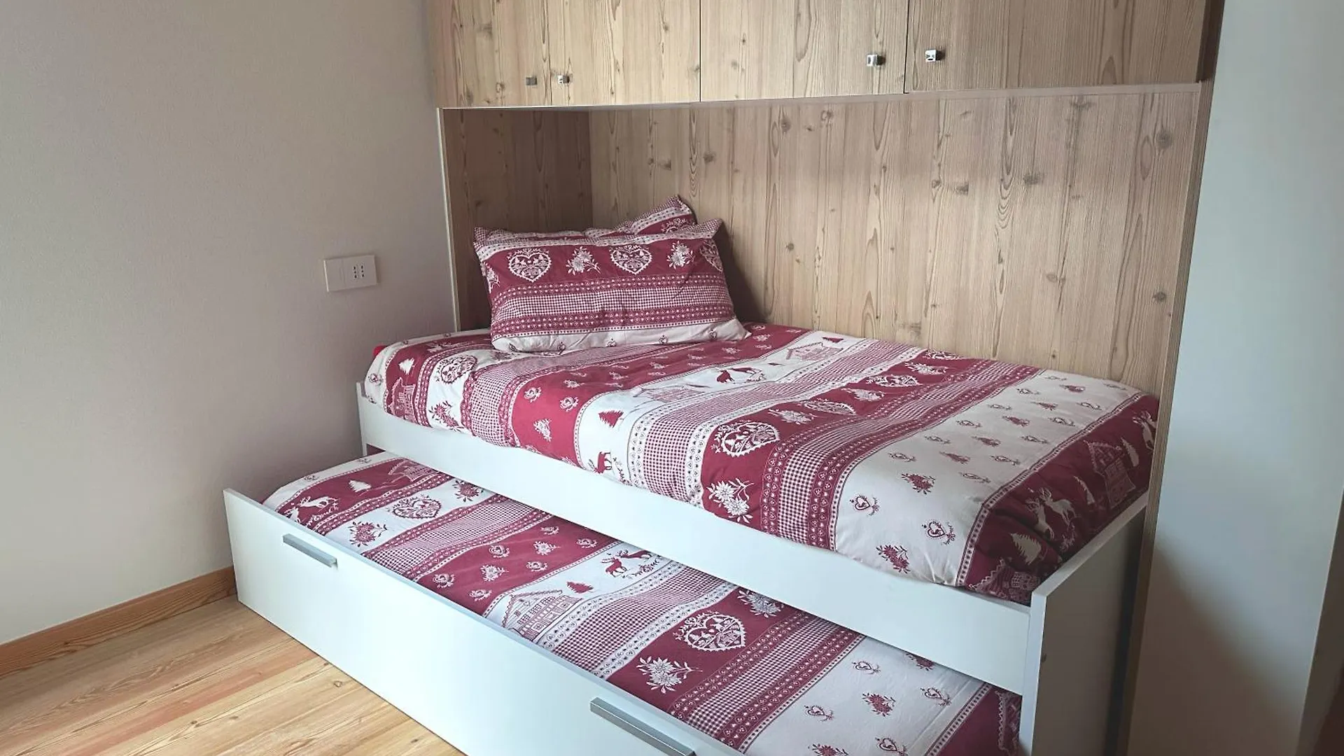Holiday home Chalet Immerso Nel Verde Madesimo